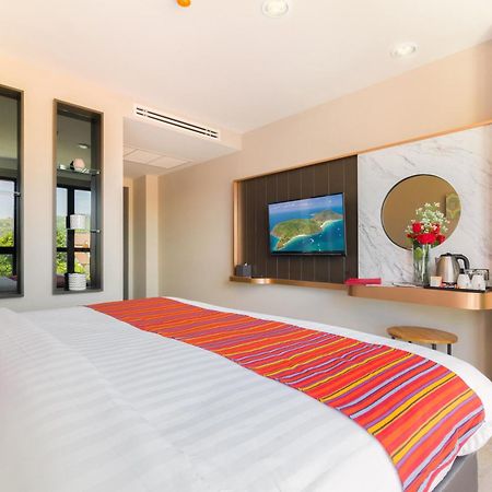 Kk Karon Kata Boutique Hotel Room photo